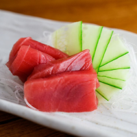 Maguro sashimi